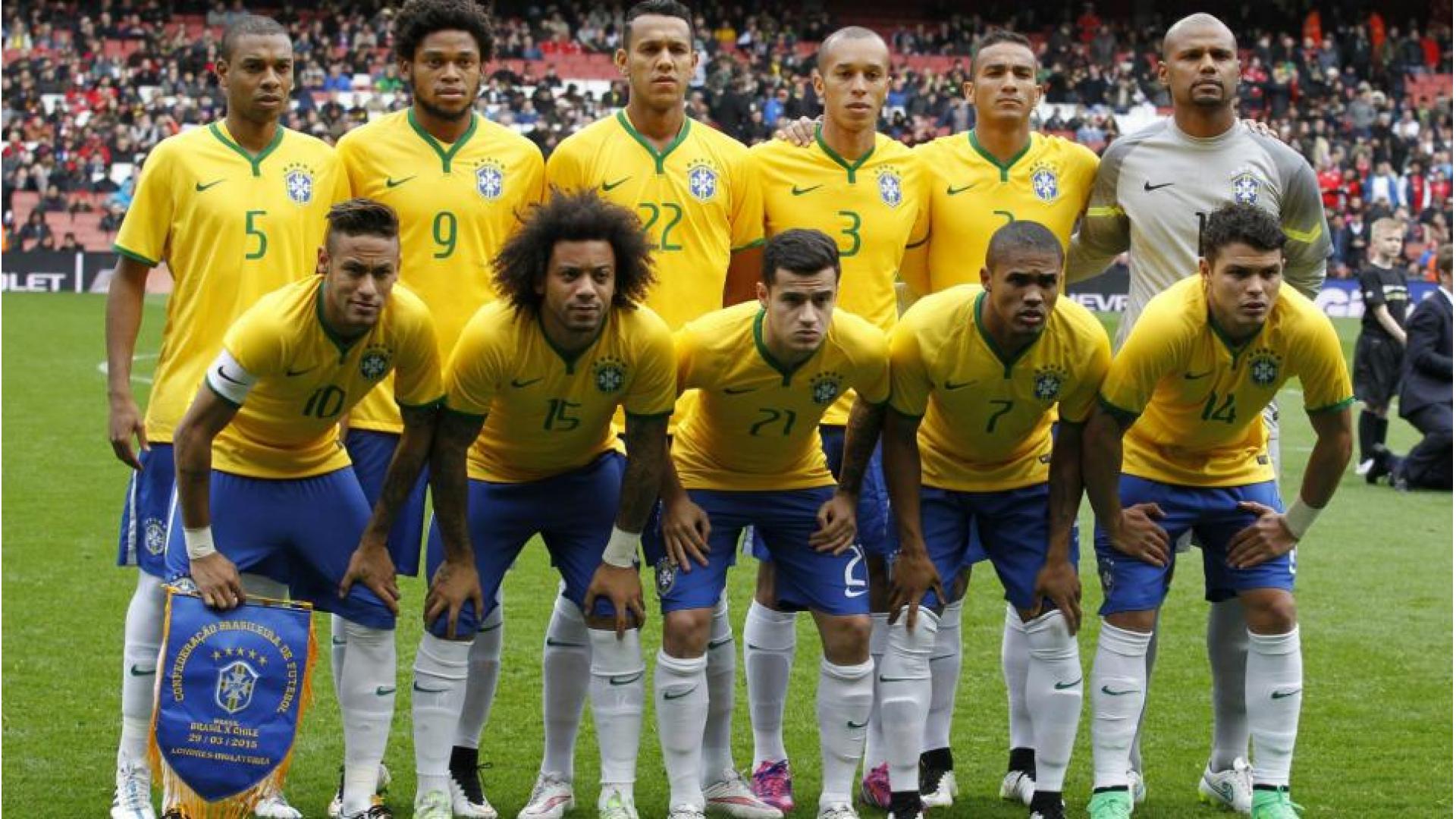 Футбольный клуб из бразилии 4. Сборная Бразилии по футболу 2010. Brazil Football Team. Brazil Football Team 2006. Молодёжная сборная Бразилии по футболу.